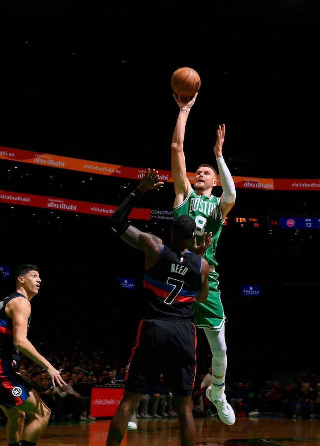 开云体育官网-墨西哥男篮爆冷猛龙，波尔津吉斯高光表现的简单介绍