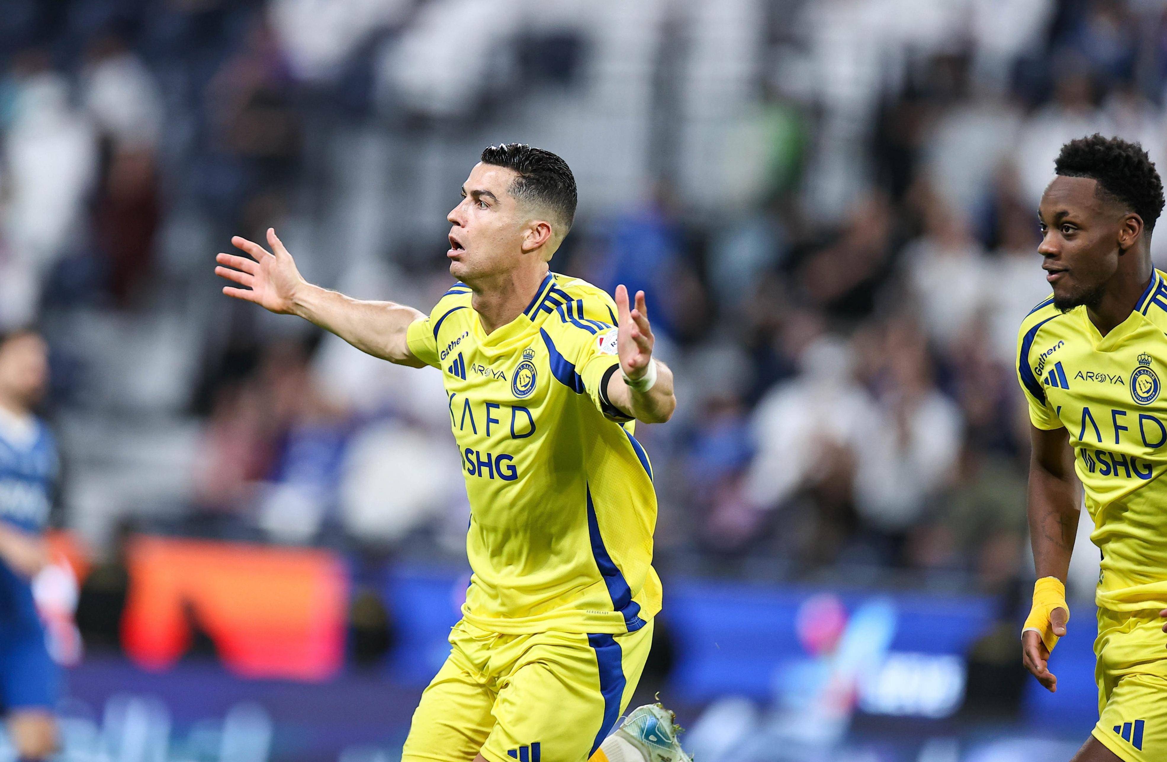 巴黎爆冷马赛,C罗打破历史纪录 巴黎爆冷马赛,C罗打破历史纪录