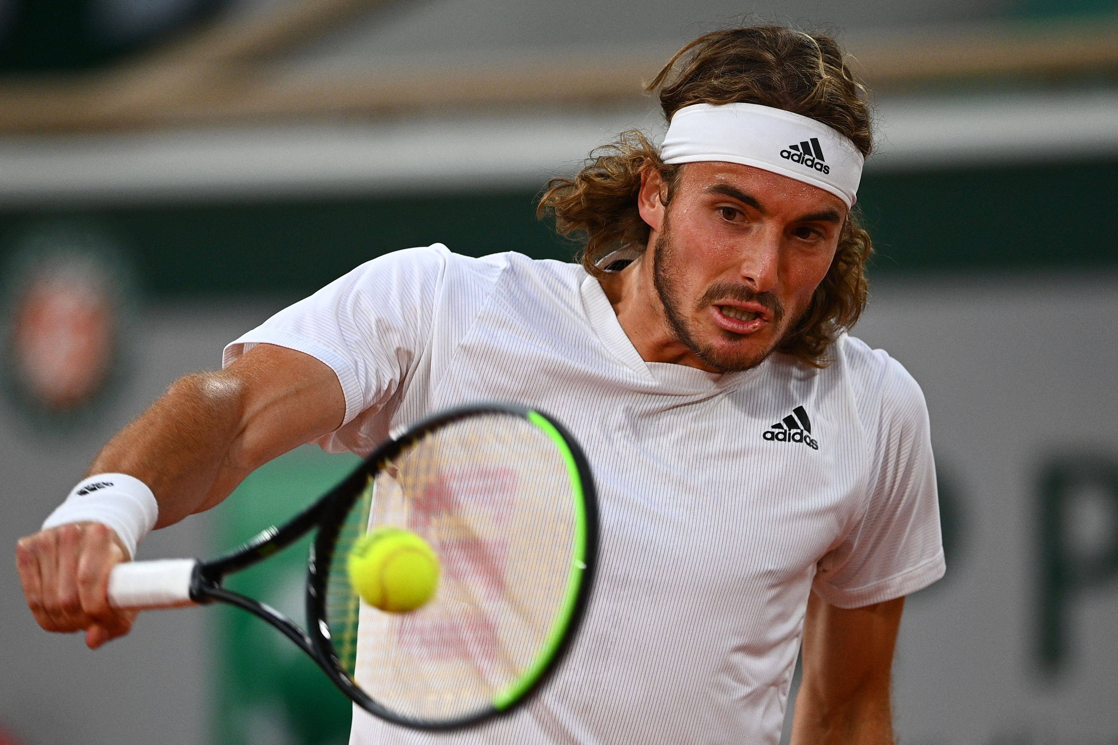 日本网球队翻盘世界网球队，西西帕斯完成帽子戏法的简单介绍