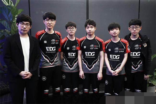 开云体育平台APP-DFM绝地反击JDG，Mickey惊艳世界