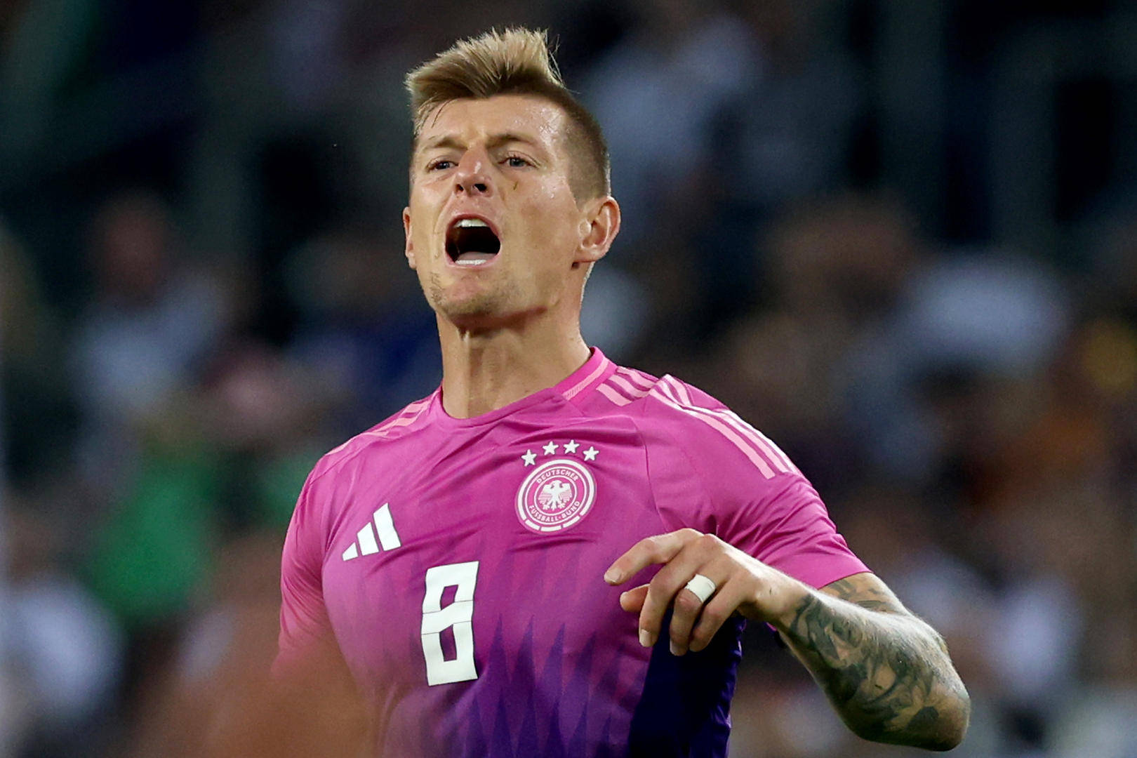 开云体育官网-欧洲杯球员突破自我，表现堪称完美的简单介绍