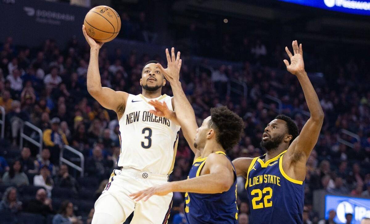 开云体育-鹈鹕完胜快船，麦科勒姆高光表现