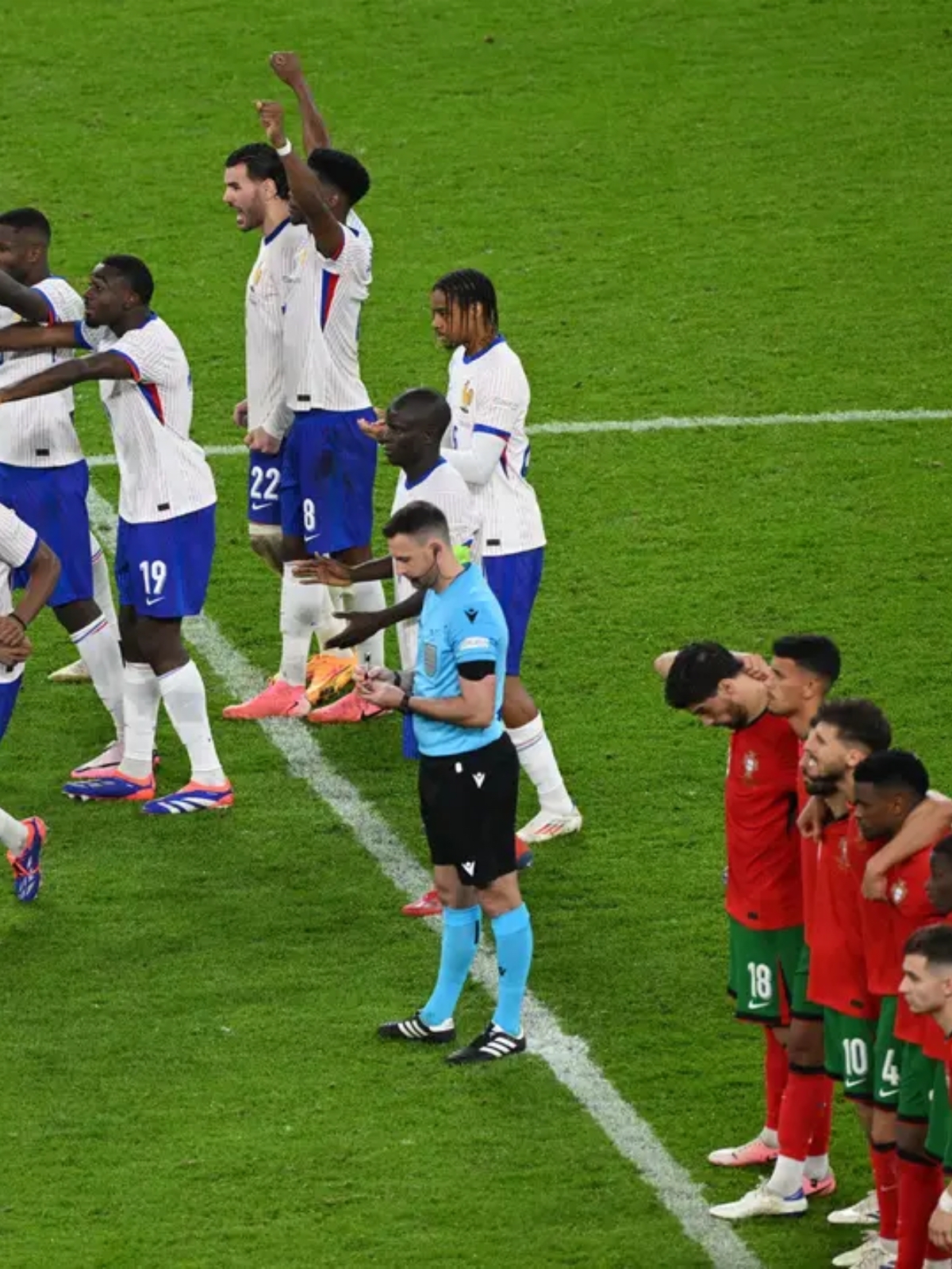 开云体育平台APP-葡萄牙队鏖战法国队，林高远状态火热