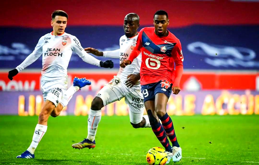 开云sport-里尔主场大胜里昂，取得重要胜利