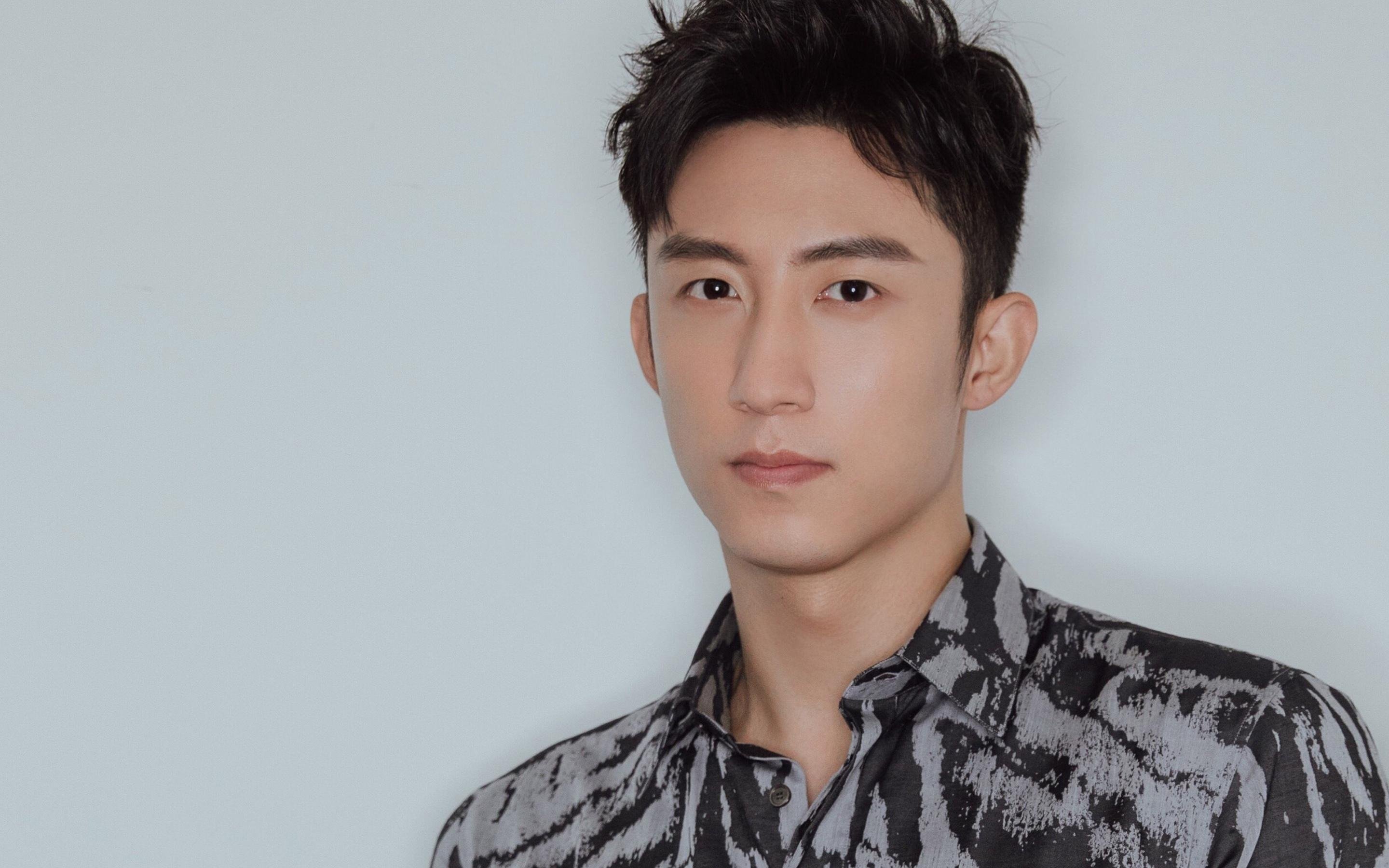 黑暗中的火把，贝恩压哨三分改写剧本，北京死里逃生